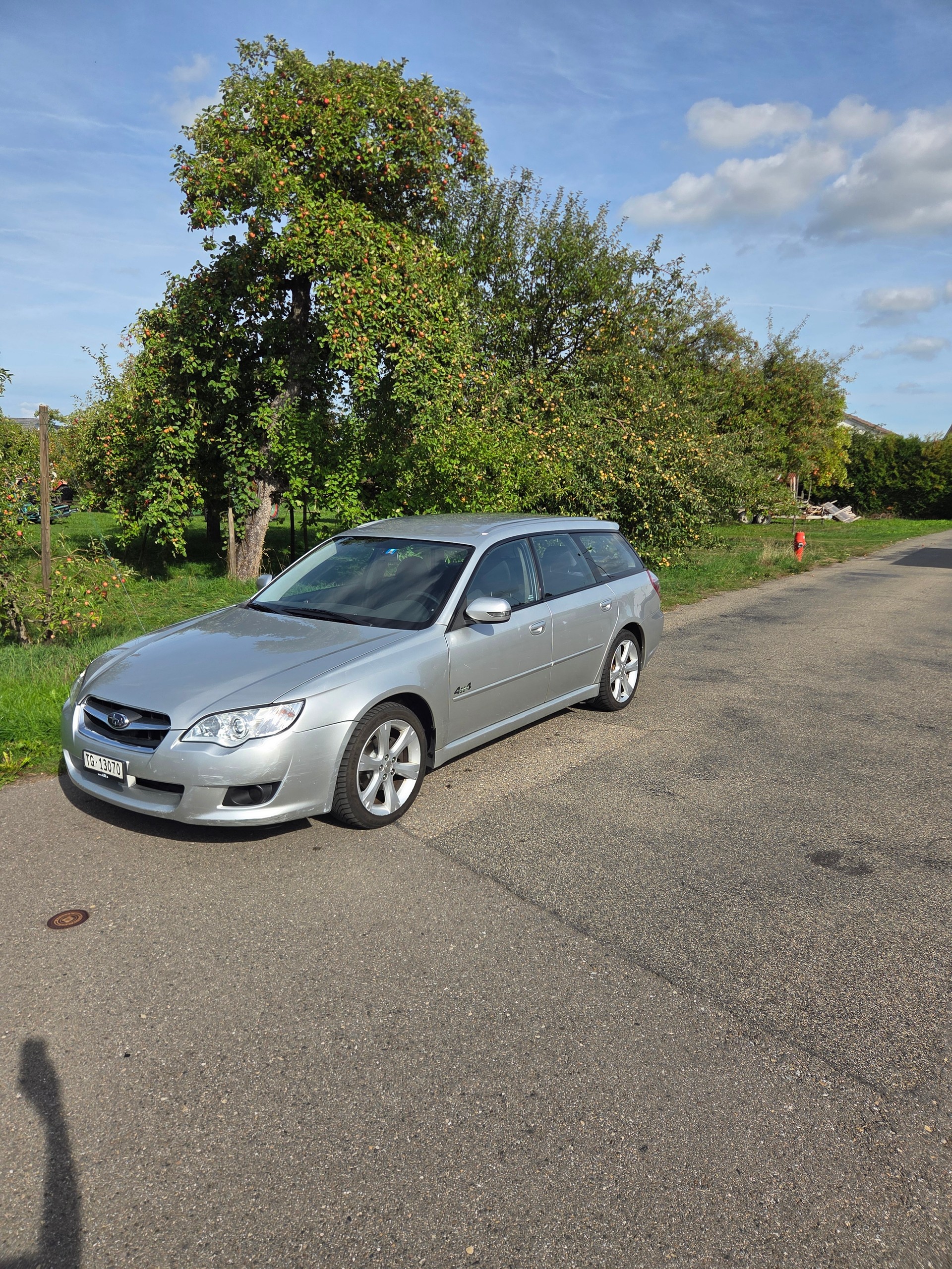 SUBARU Legacy 2.0R AWD Swiss-image-0
