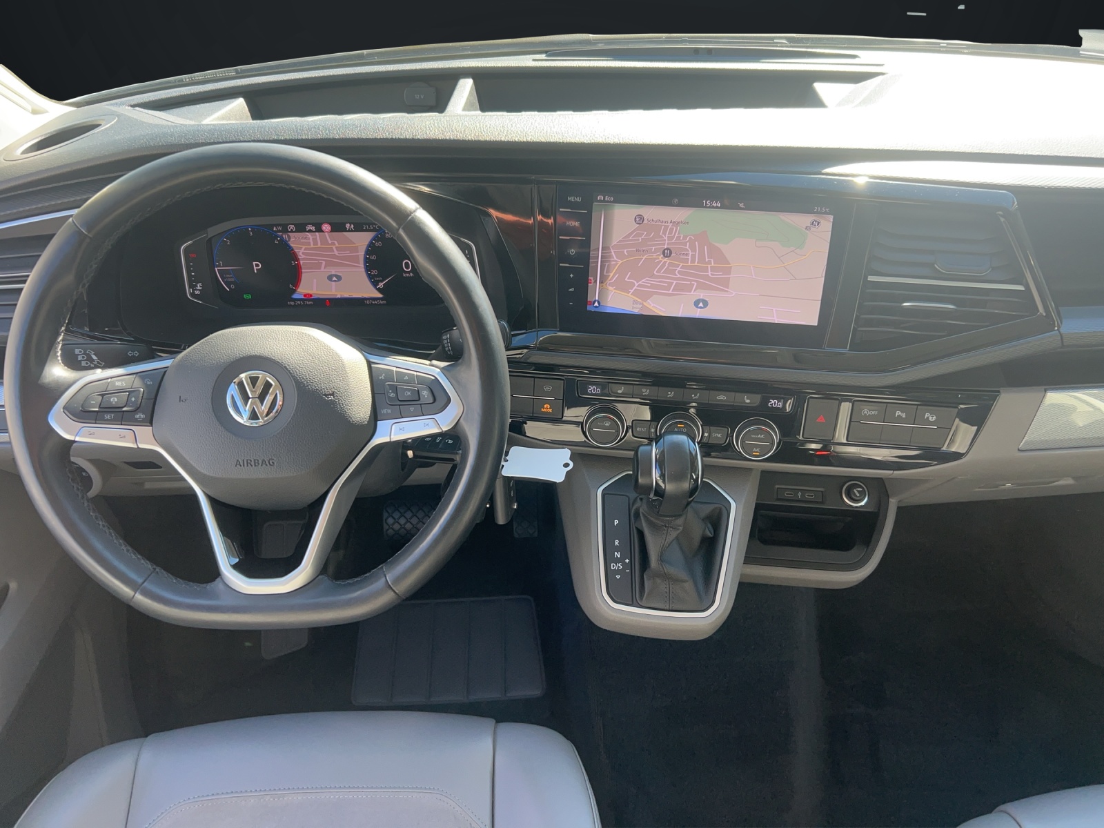 VW T6.1 California 2.0 Bi-TDI Ocean Liberty 4Motion DSG-image-12