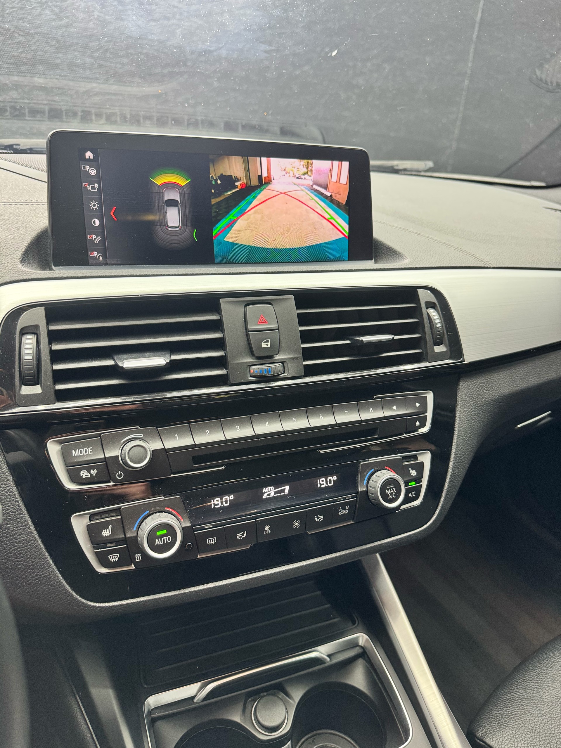BMW M140i xDrive Steptronic-image-14
