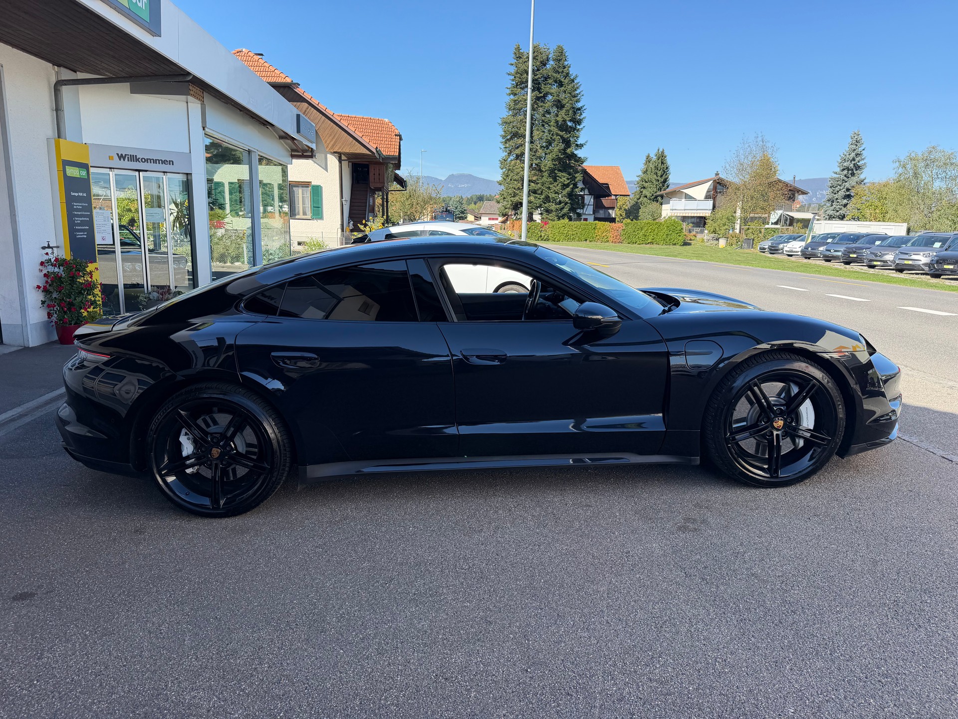 PORSCHE Taycan Turbo+++FRISCH AB MFK+++-image-2
