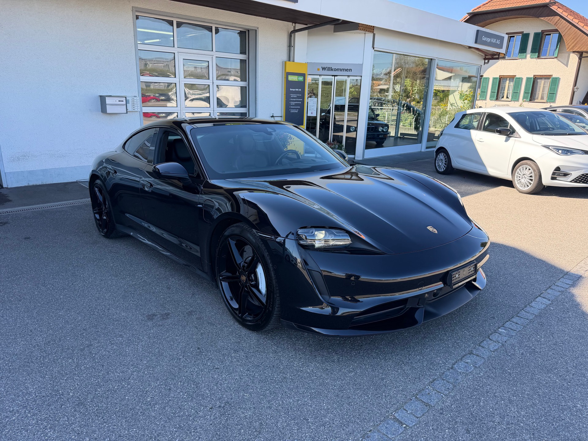 PORSCHE Taycan Turbo+++FRISCH AB MFK+++-image-0