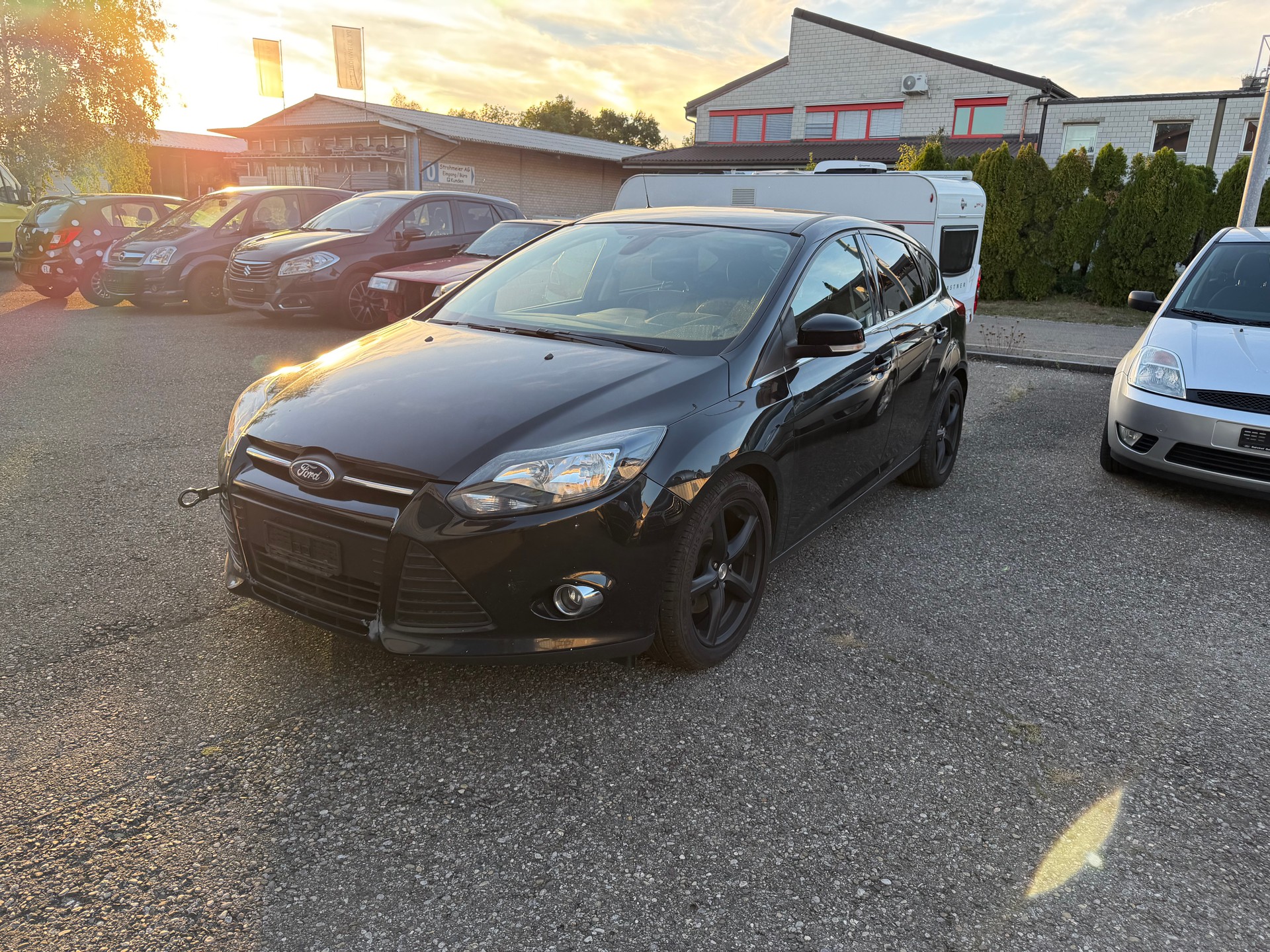 FORD Focus 2.0 TDCi Trend PowerShift-image-1