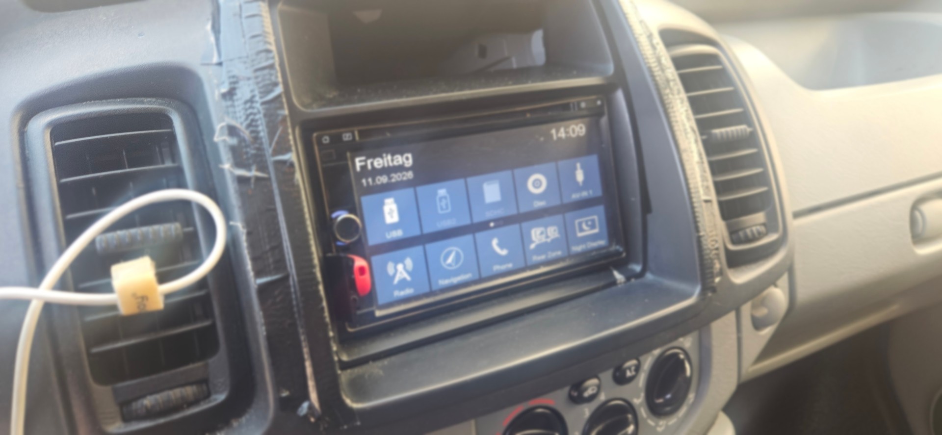 OPEL Vivaro 2.0 CDTI-image-3