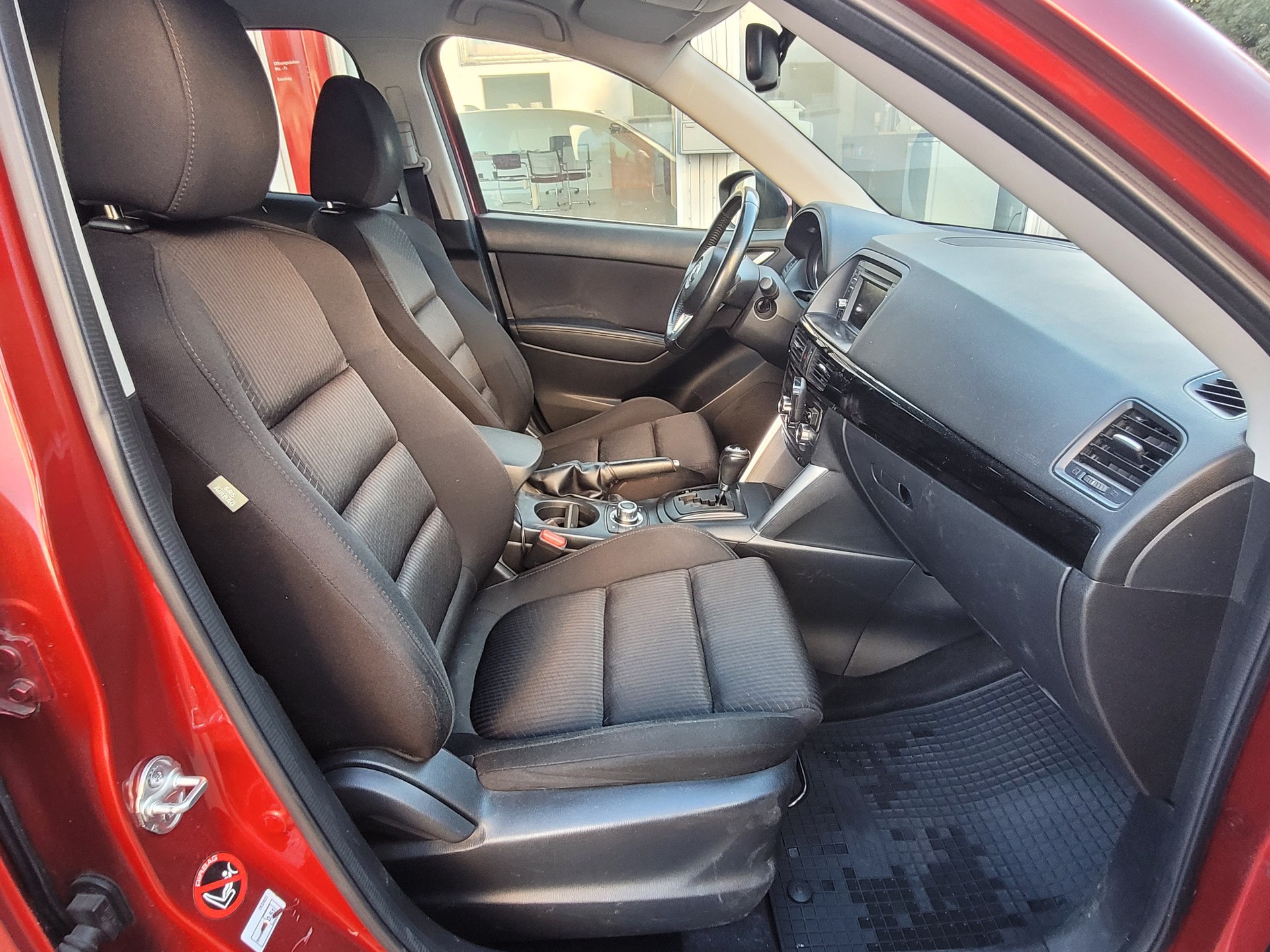 MAZDA CX-5 2.2 D Ambition AWD Automatic-image-9