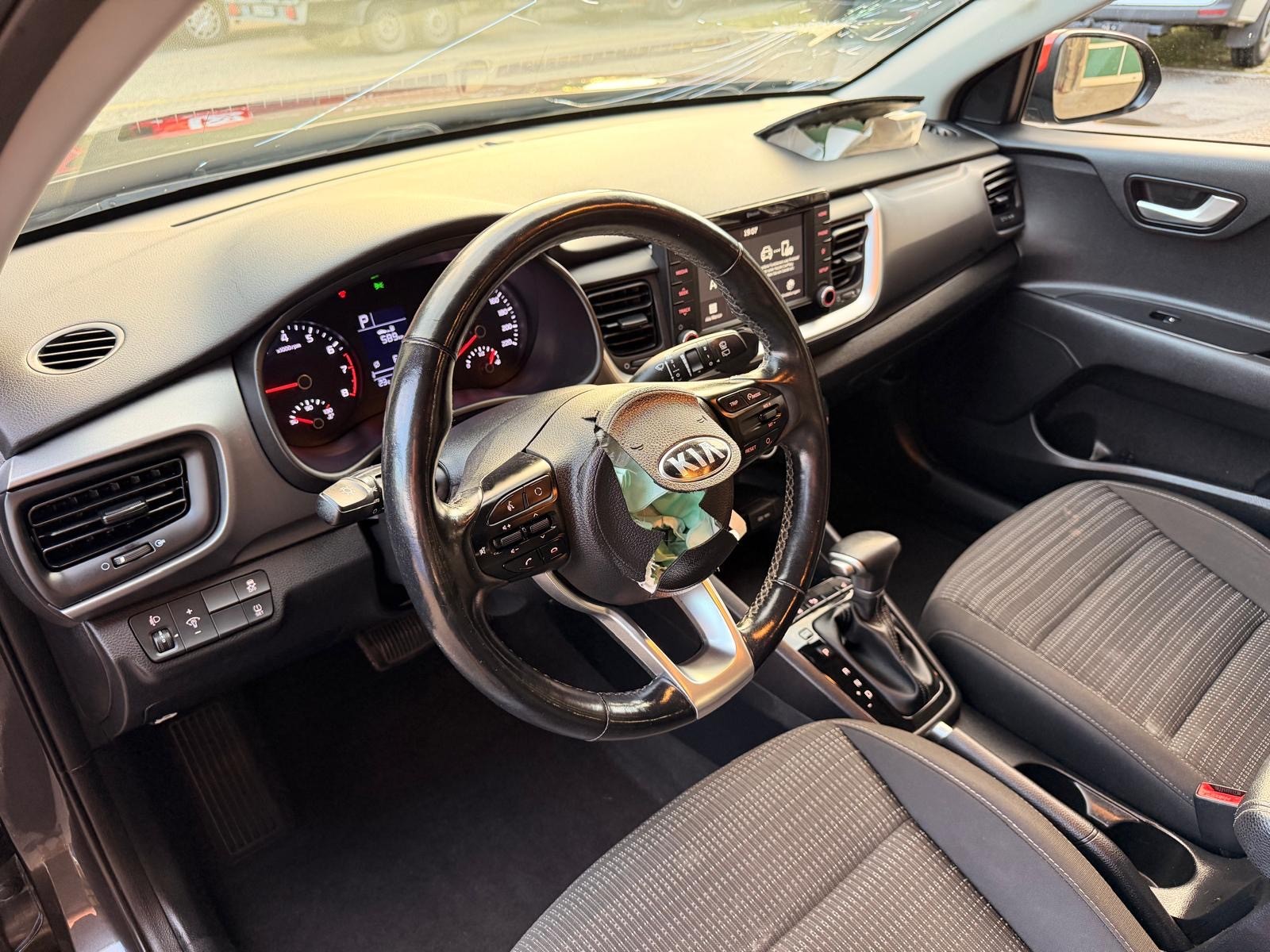 KIA Stonic 1.4 Automatik-image-8