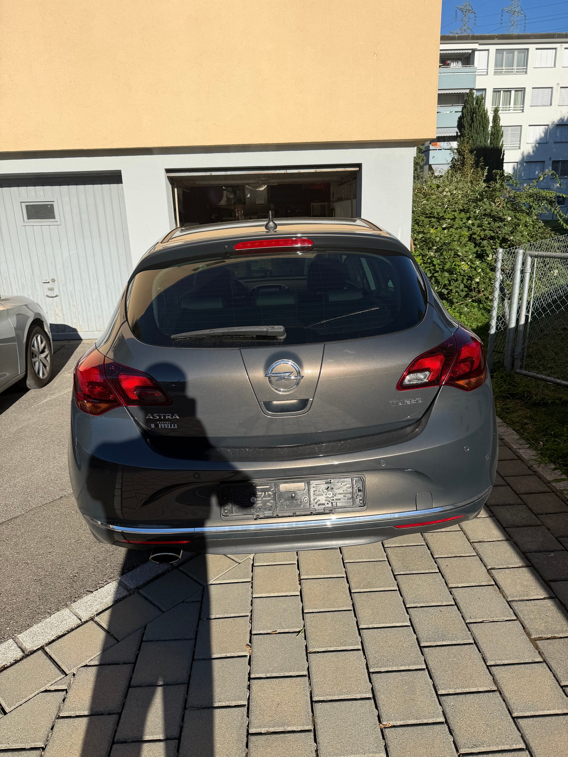 OPEL 1.6 T eTEC Sport-image-1