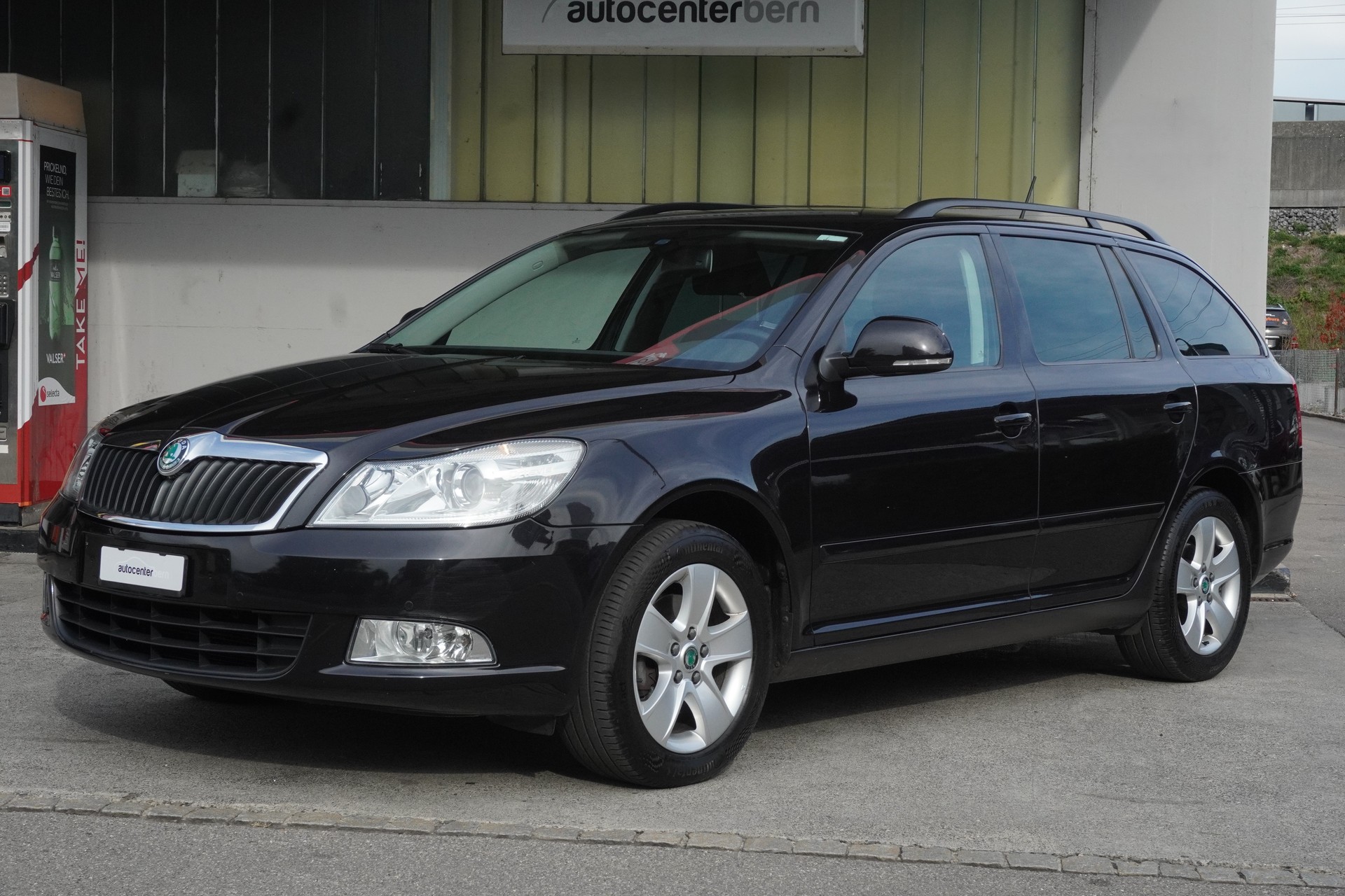SKODA Octavia Combi 1.8 TSI Elegance 4x4-image-1