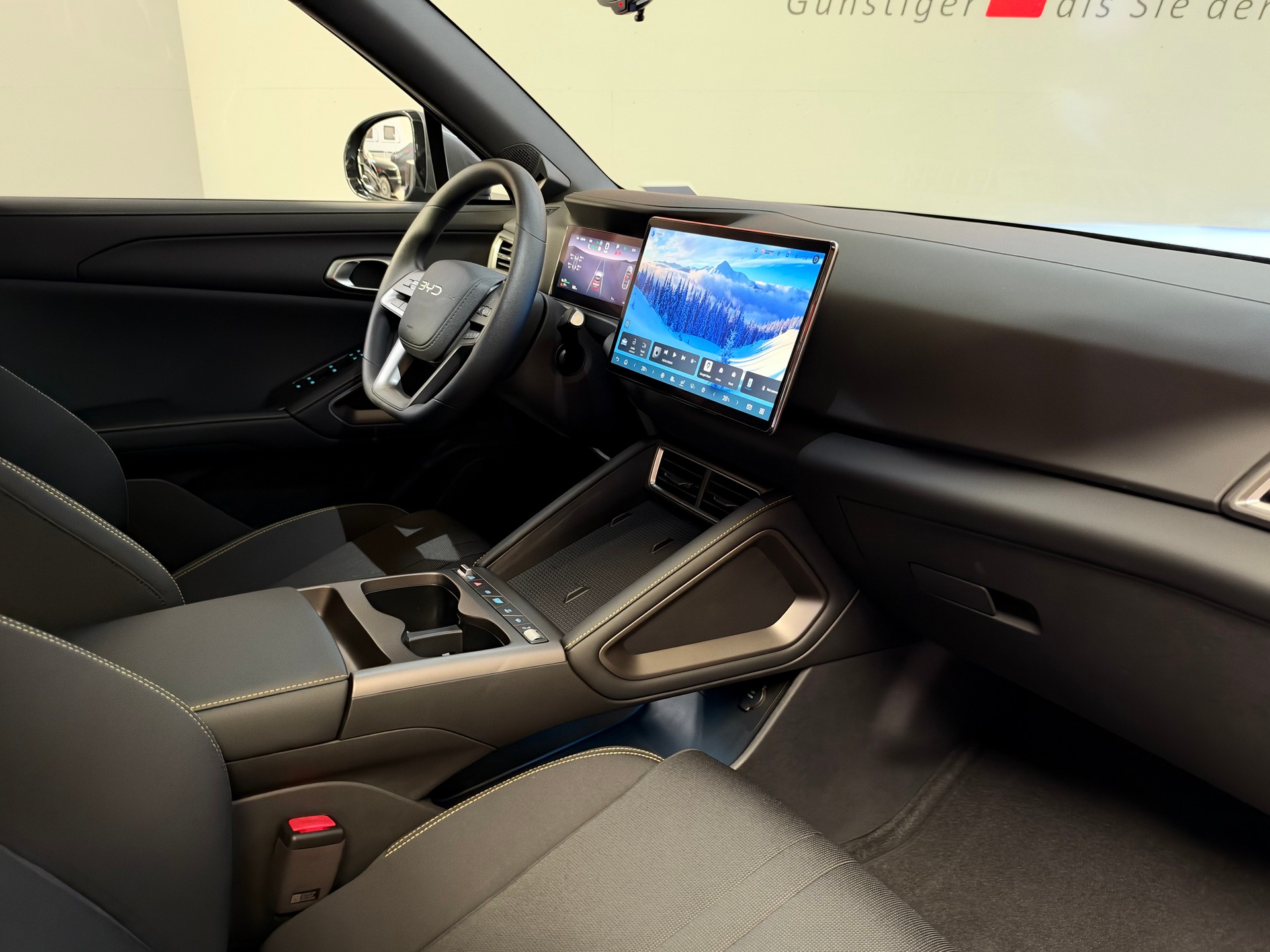 BYD Atto 2 DM-i Active-image-19
