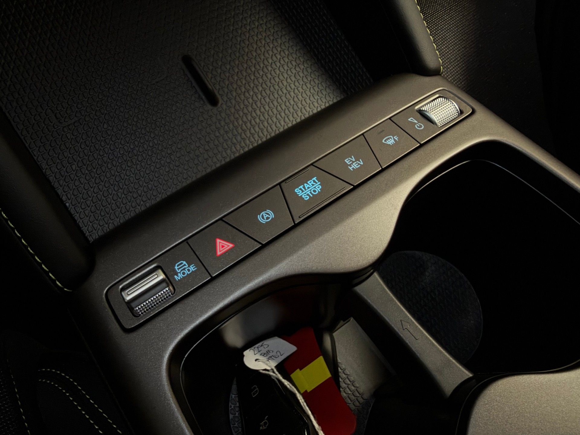 BYD Atto 2 DM-i Active-image-26