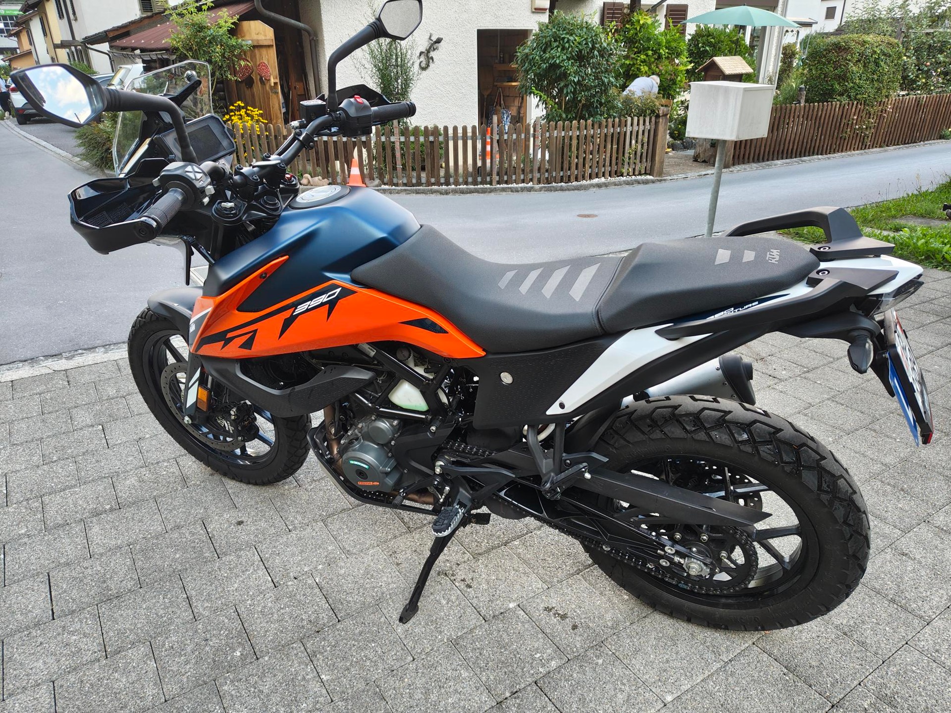 KTM 390 Adventure-showroom-element-3