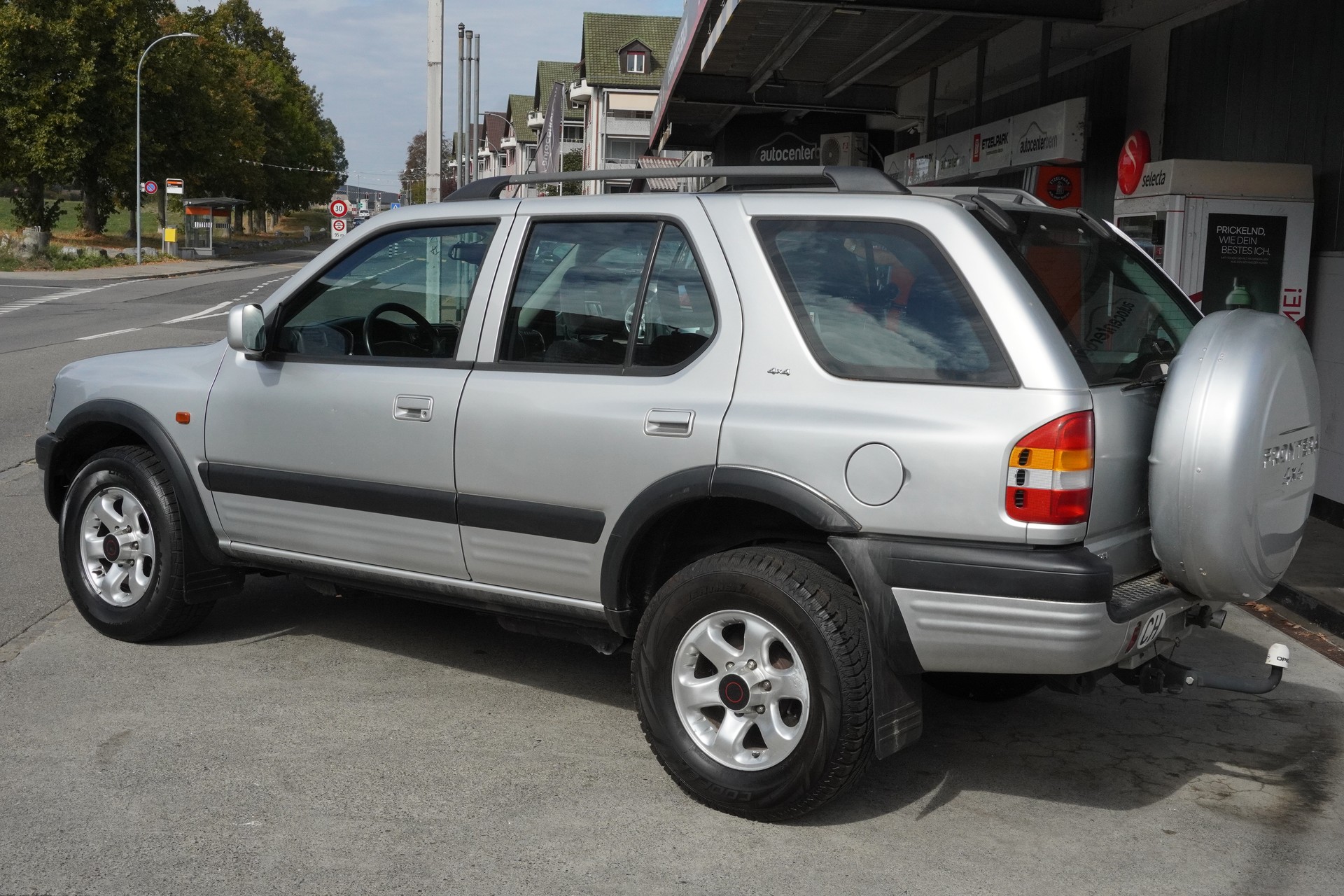 OPEL Frontera 3.2i V6 Limited-image-7
