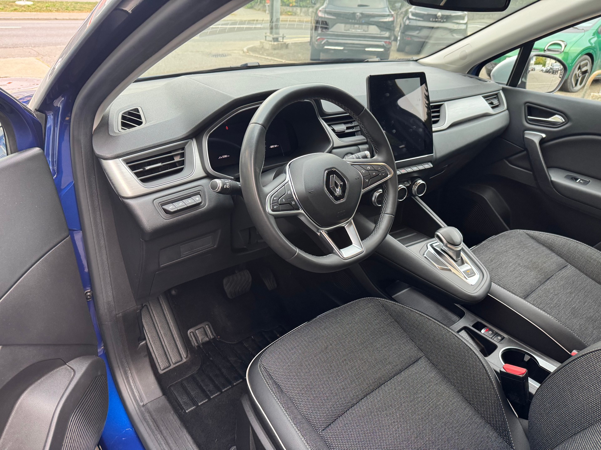 RENAULT Captur 1.6 E-Tech 160 Intens DHT-image-11