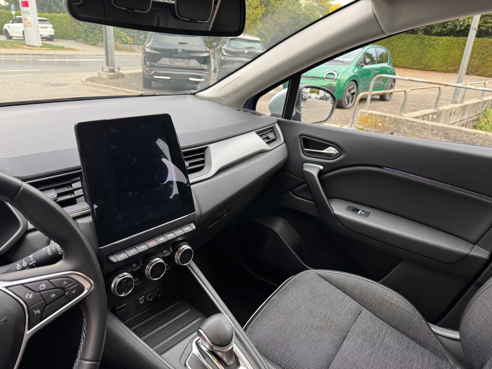 RENAULT Captur 1.6 E-Tech 160 Intens DHT-image-12