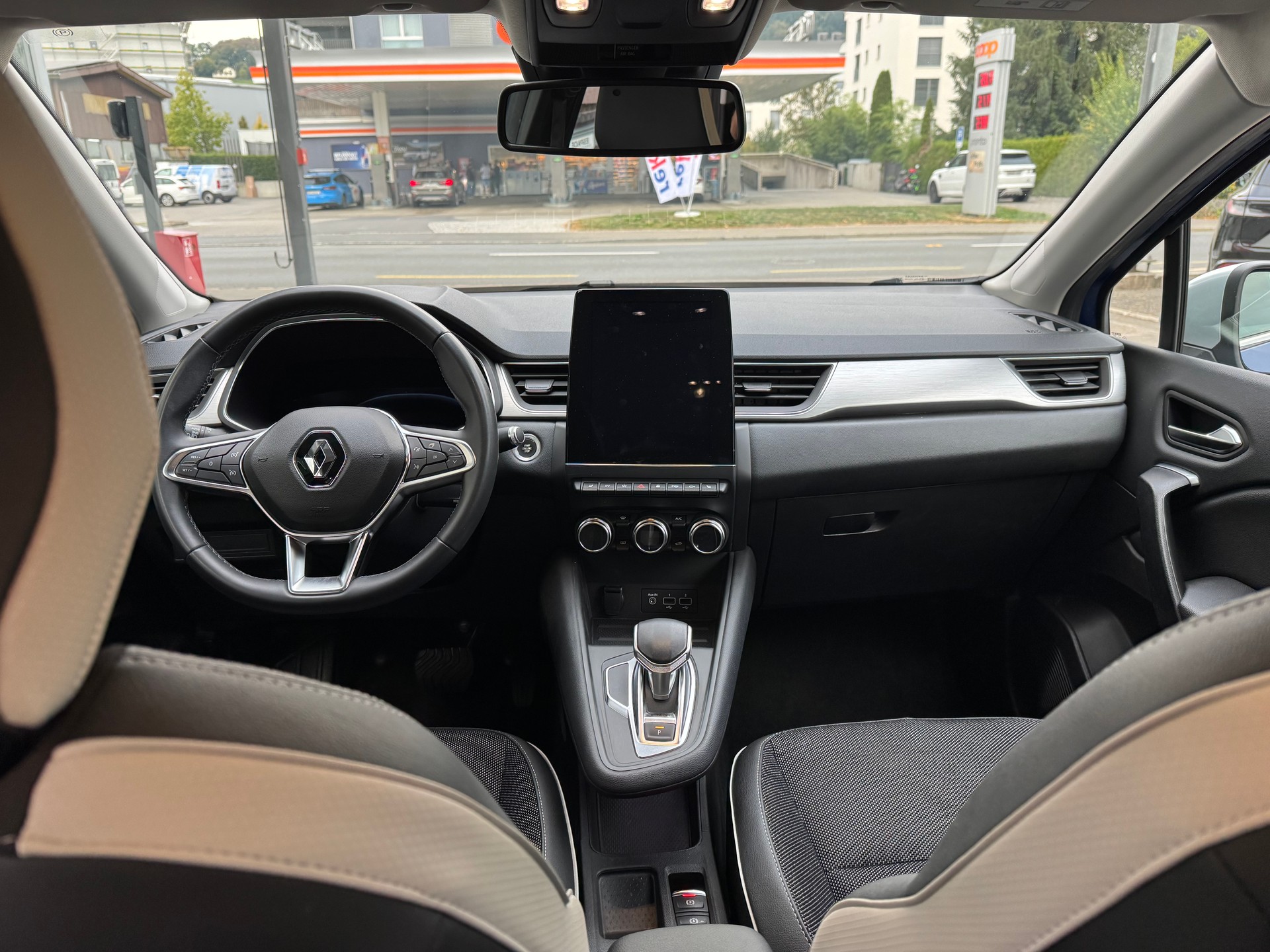 RENAULT Captur 1.6 E-Tech 160 Intens DHT-image-10