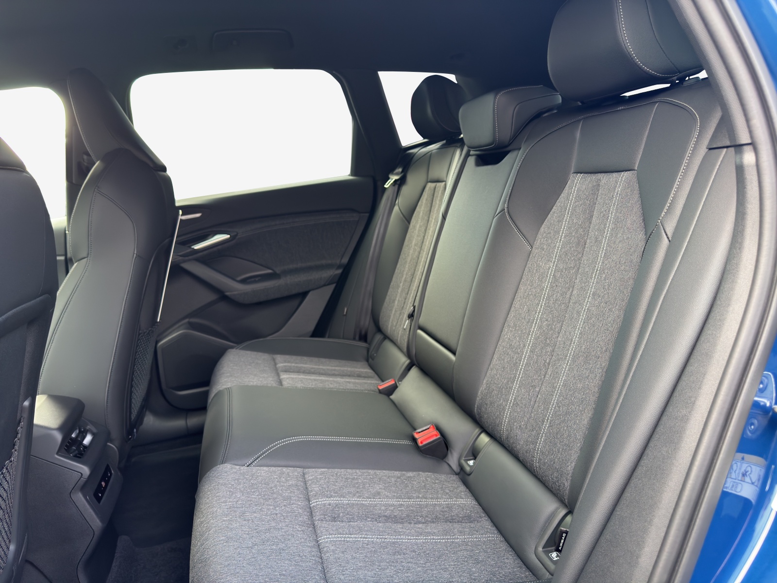 AUDI Q6 e-tron quattro-image-12