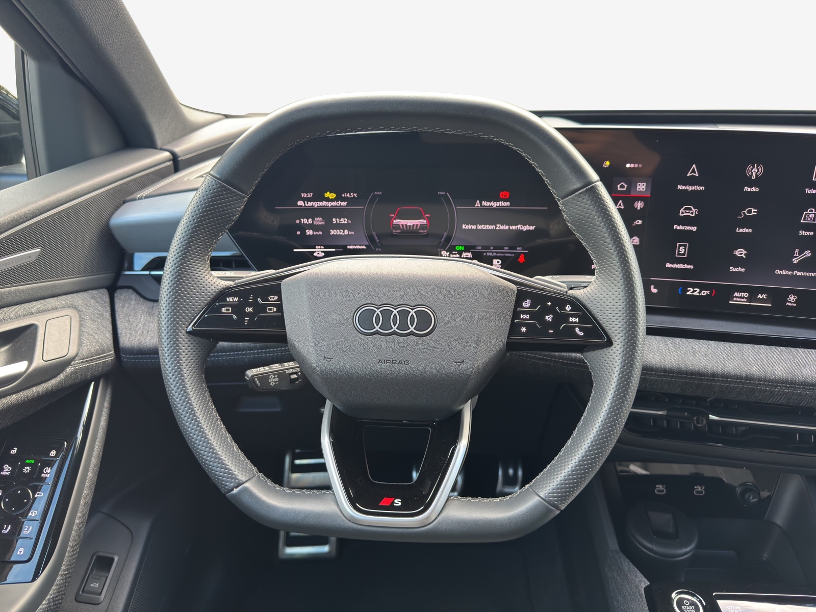 AUDI Q6 e-tron quattro-image-10