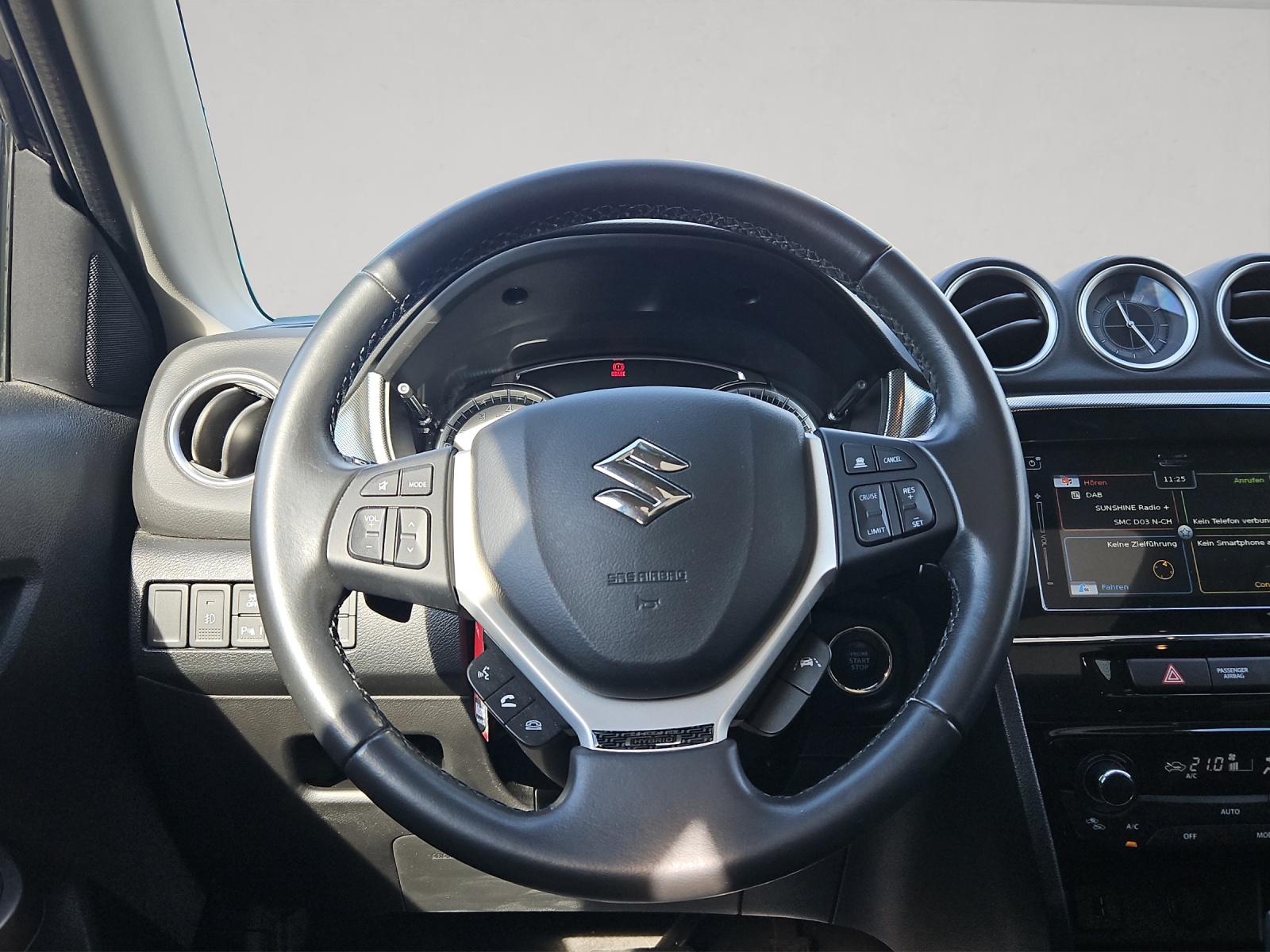 SUZUKI Vitara 1.4 Boosterjet Generation Top Hybrid Automatic-image-7