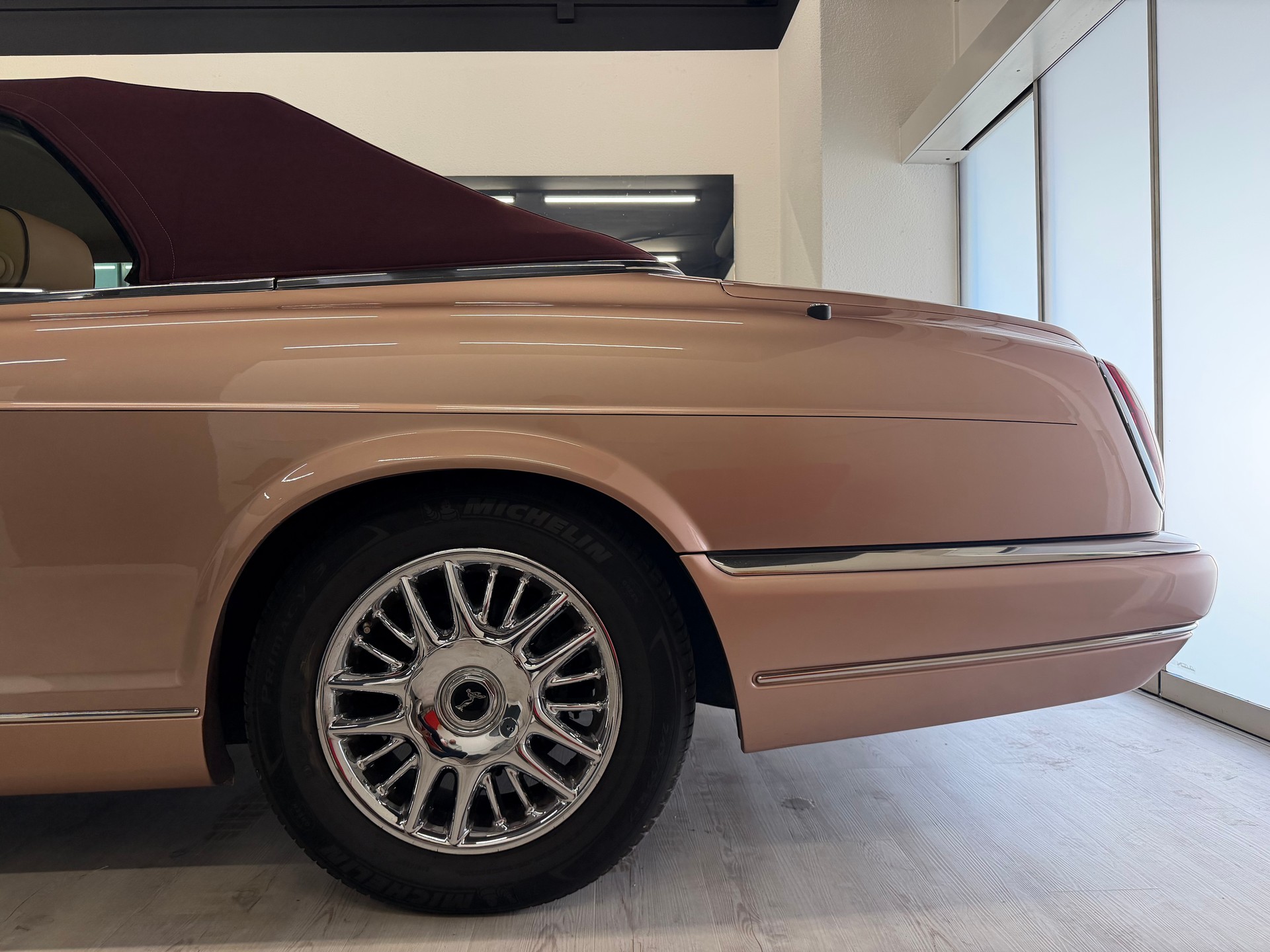 ROLLS-ROYCE Corniche Last of Line-image-9