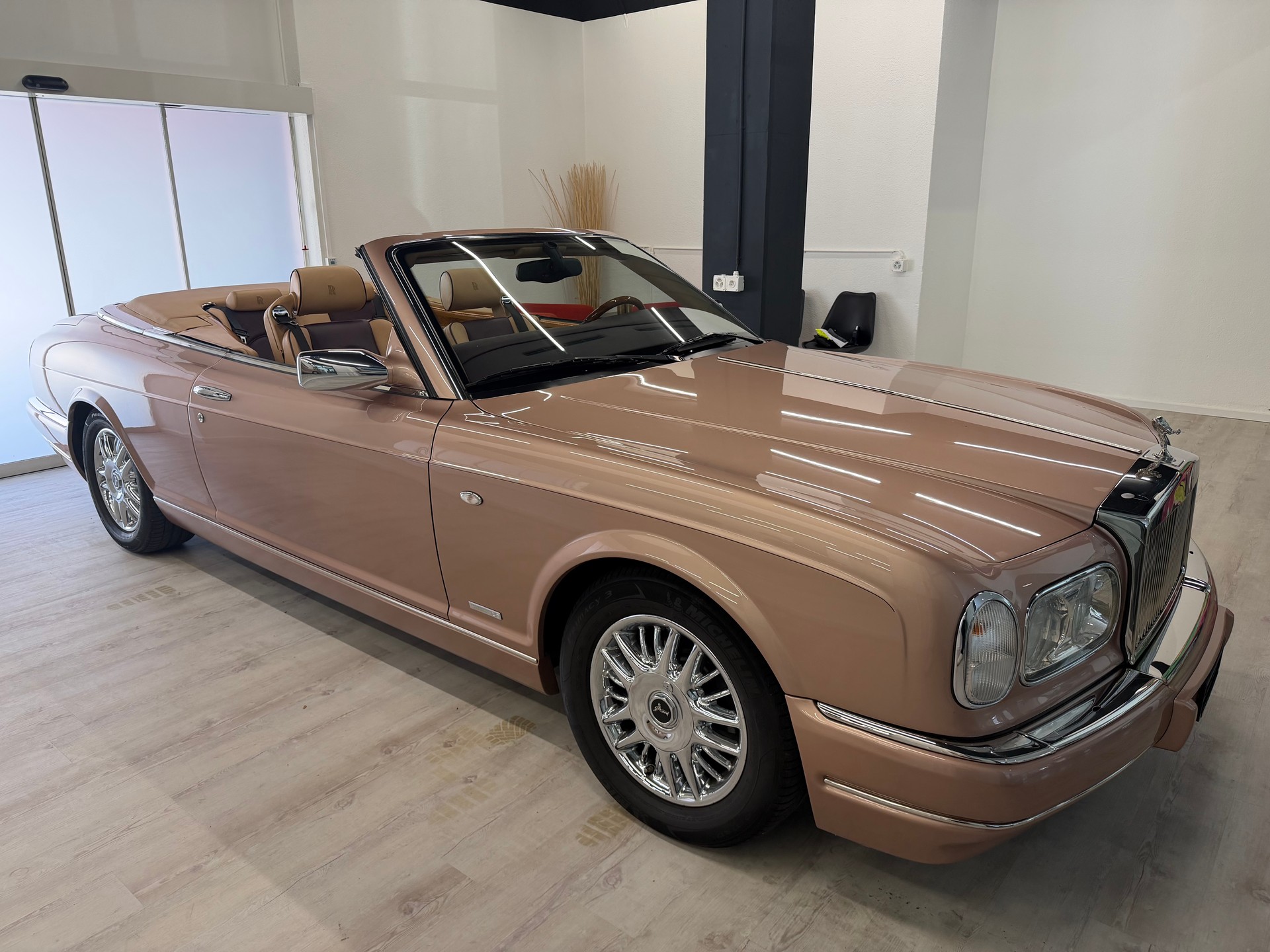 ROLLS-ROYCE Corniche Last of Line-image-15