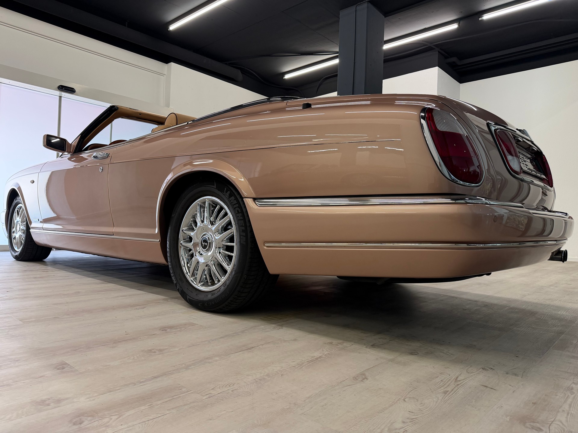 ROLLS-ROYCE Corniche Last of Line-image-26