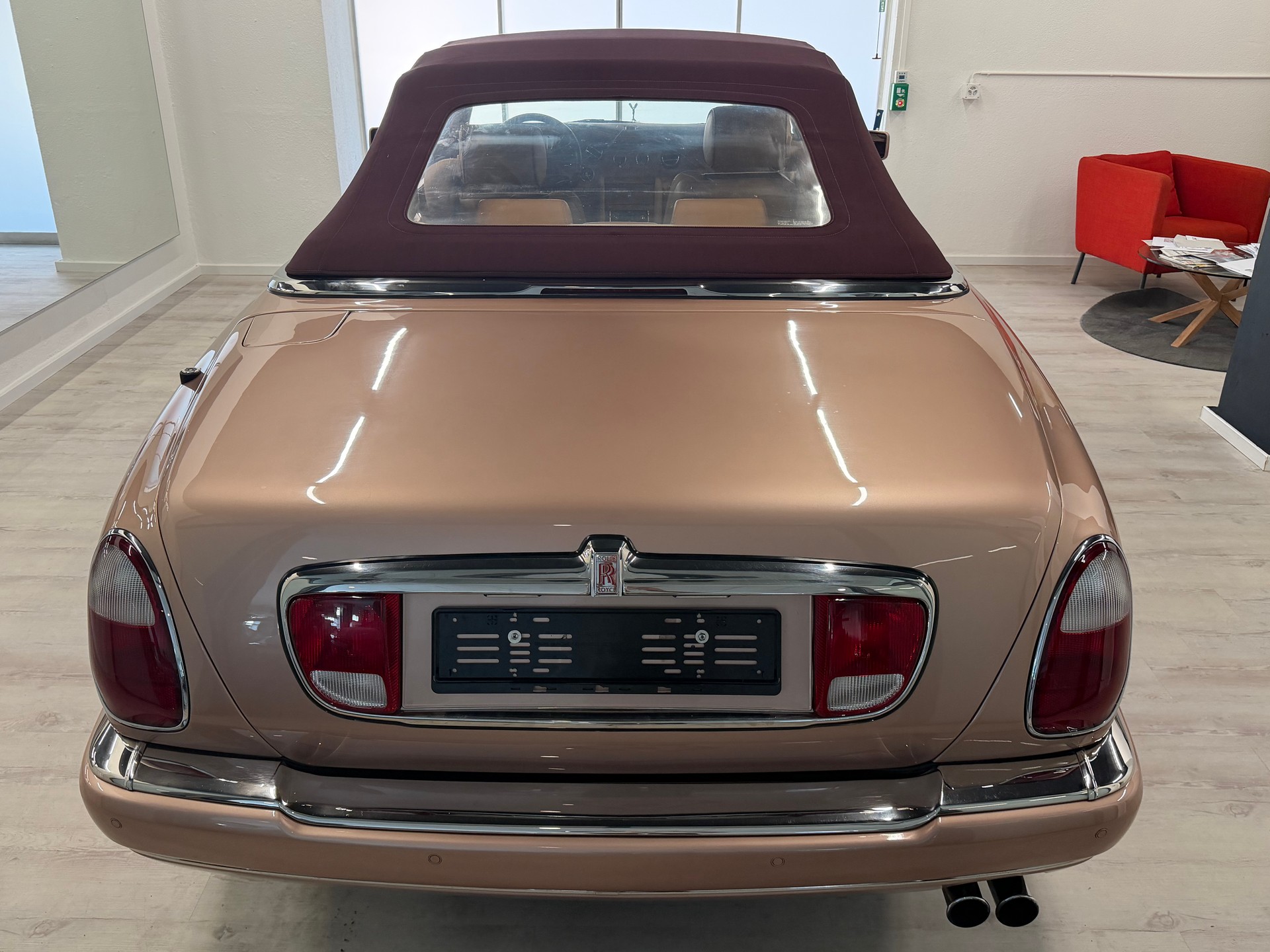 ROLLS-ROYCE Corniche Last of Line-image-6