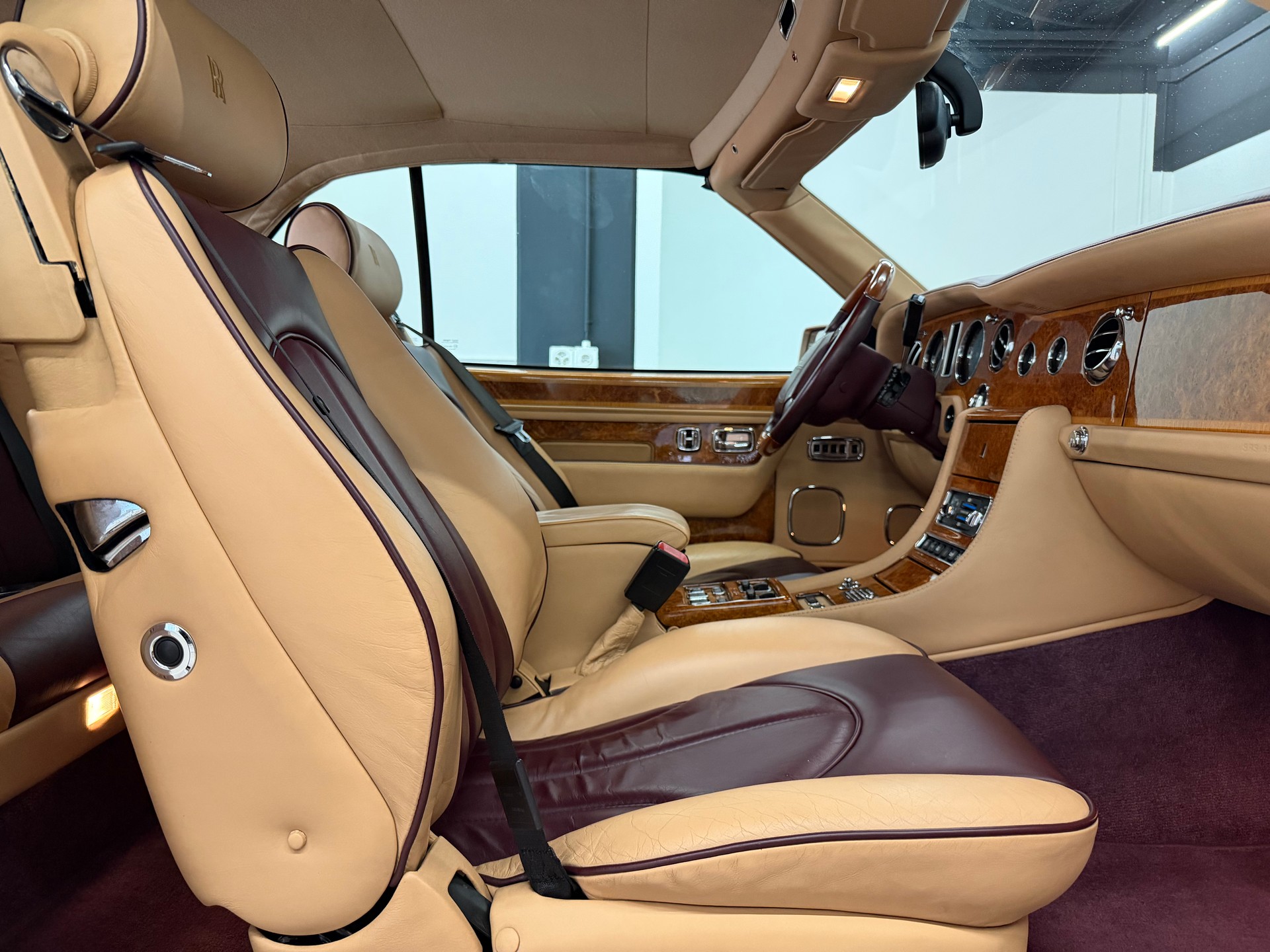 ROLLS-ROYCE Corniche Last of Line-image-12