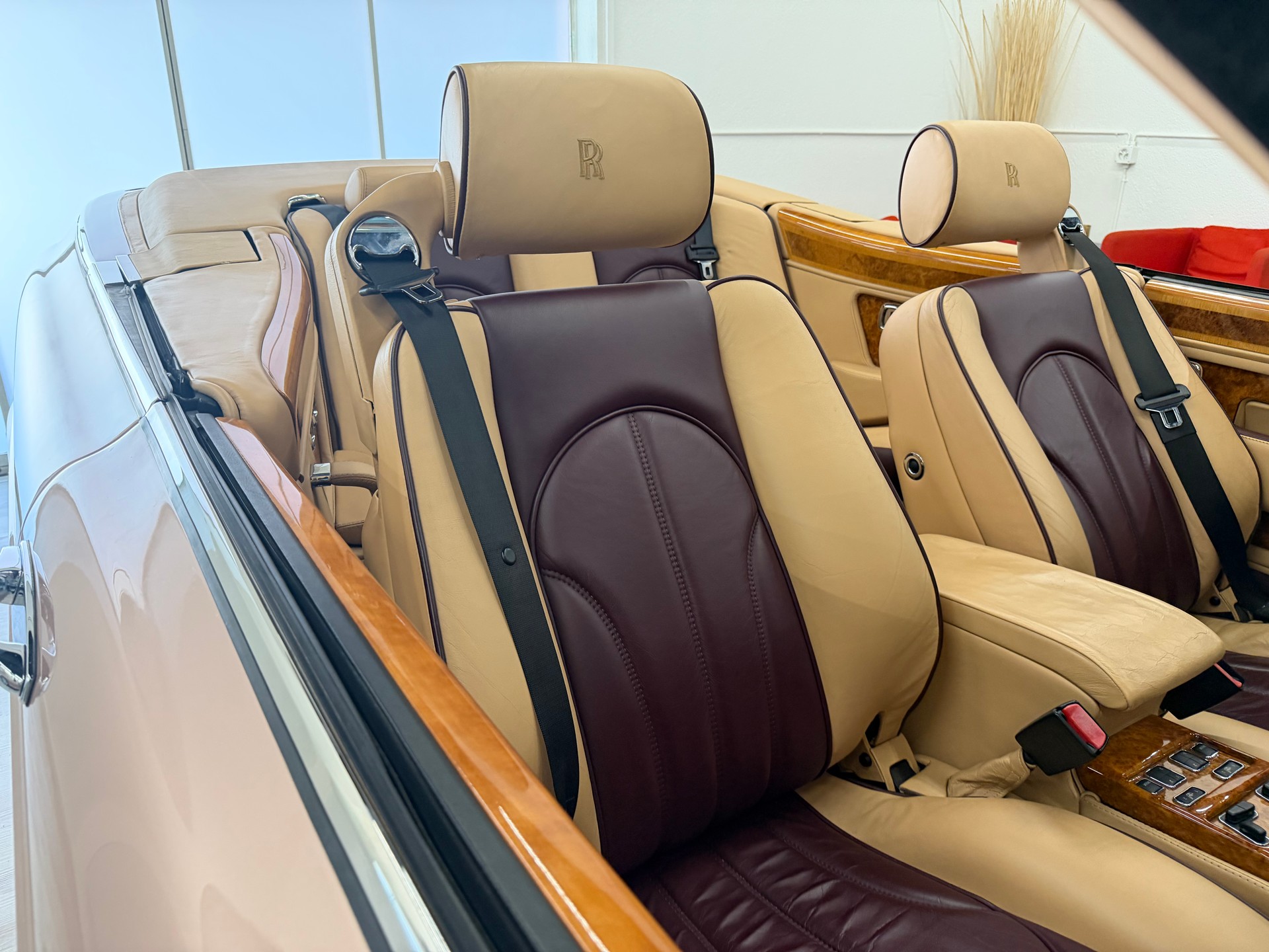 ROLLS-ROYCE Corniche Last of Line-image-16