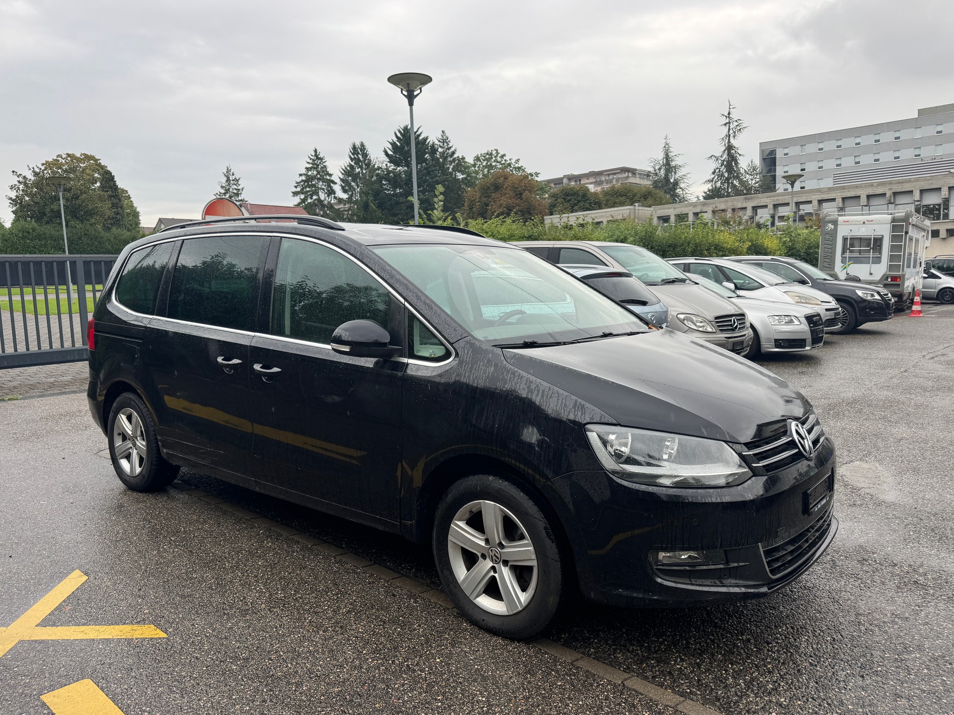VW Sharan 2.0 TDI BMT Comfortline 4Motion-image-2