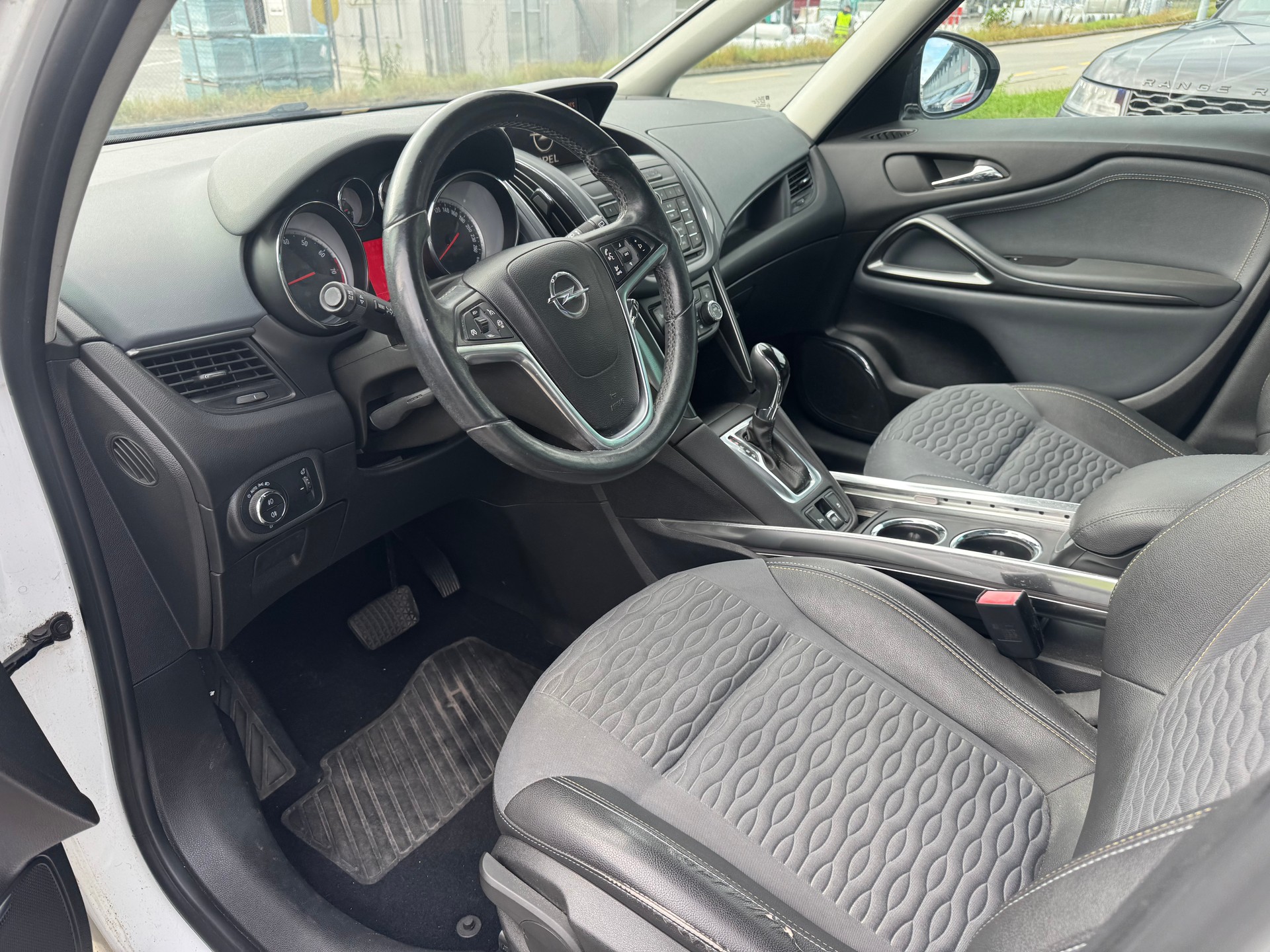 OPEL Zafira Tourer 1.4i 16V Turbo Sport Automatic-image-13