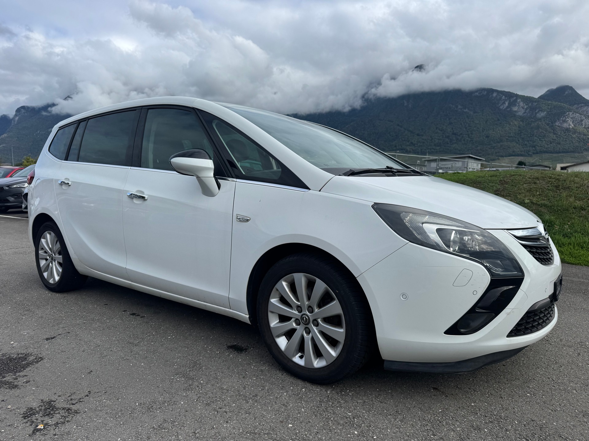 OPEL Zafira Tourer 1.4i 16V Turbo Sport Automatic-image-4