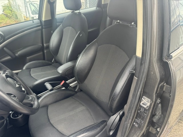 MINI 1.6i Cooper-image-9