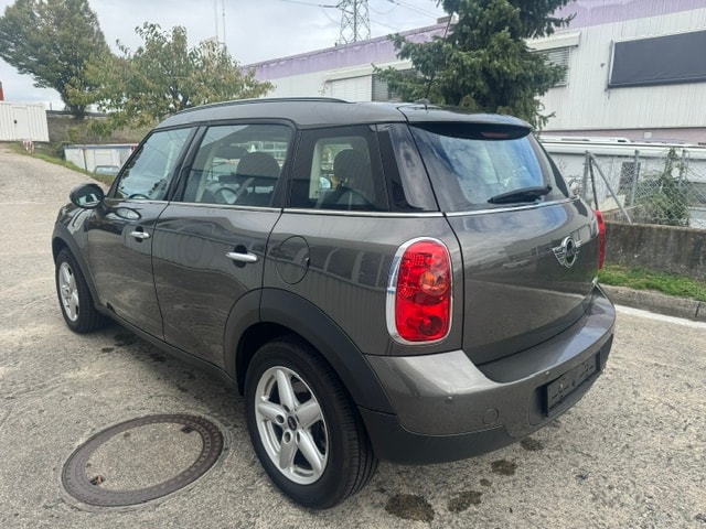 MINI 1.6i Cooper-image-3