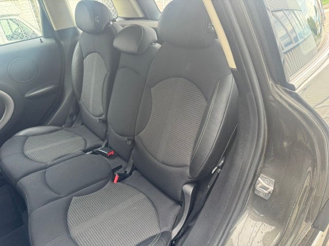 MINI 1.6i Cooper-image-10