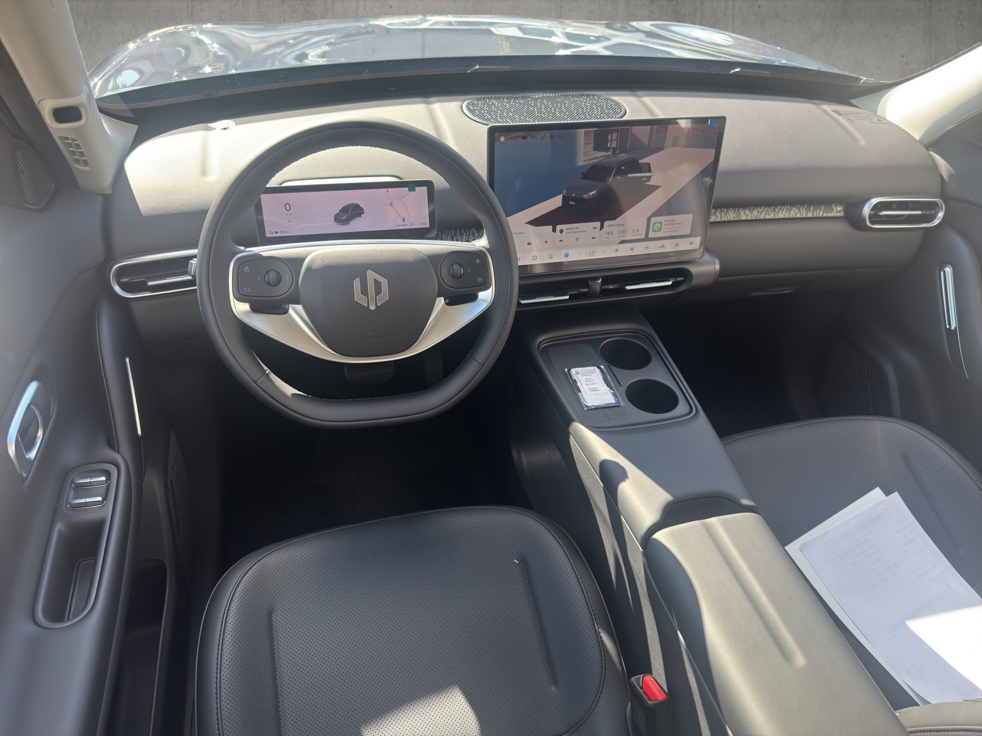 LEAPMOTOR B03X EV-image-13