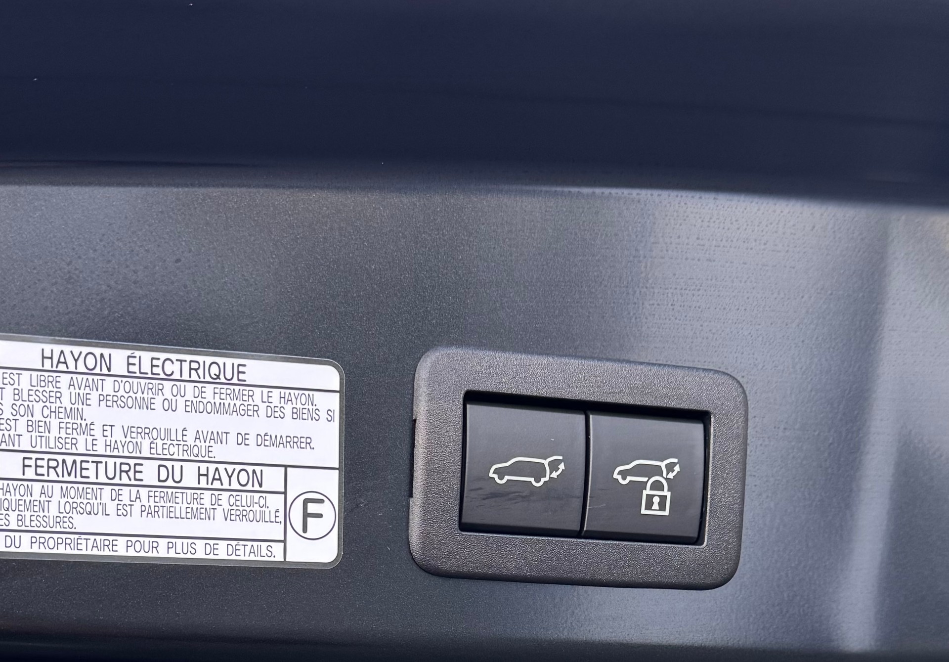 TOYOTA Corolla Cross 2.0 Trend e-CVT-image-9