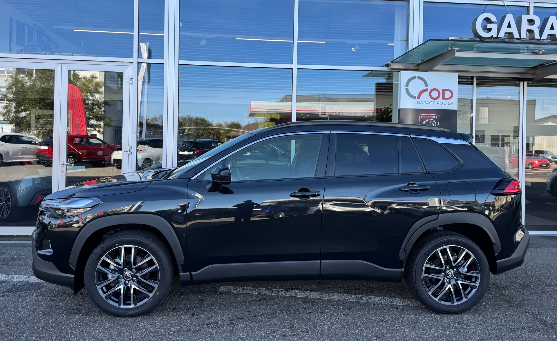TOYOTA Corolla Cross 2.0 Trend e-CVT-image-3