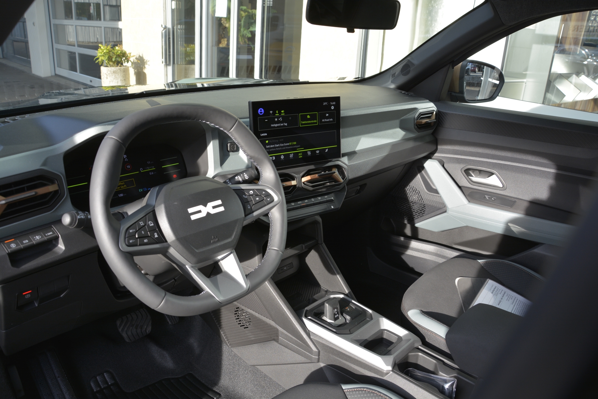 DACIA DUSTER extreme hybrid 155-image-4