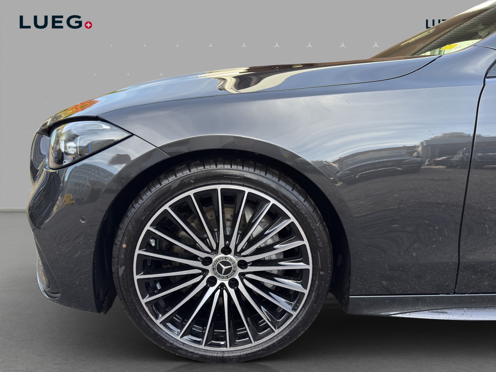 MERCEDES-BENZ C 300 4 Matic-image-6