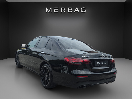 MERCEDES-BENZ E 220 d 4Matic-image-3