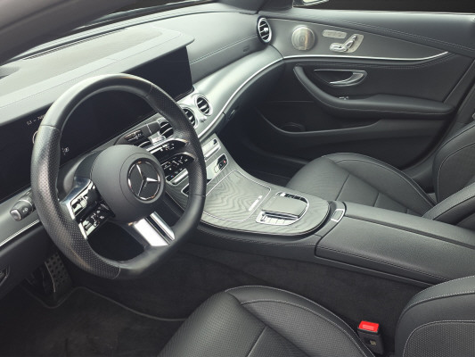 MERCEDES-BENZ E 220 d 4Matic-image-6