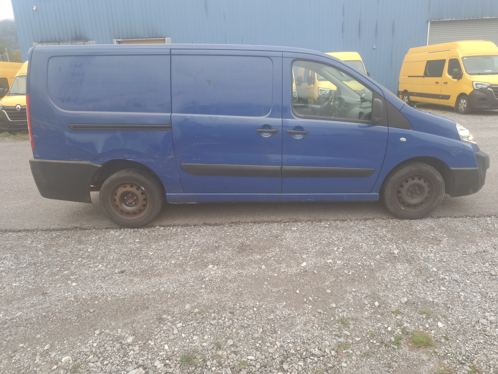 PEUGEOT Expert 2.0 HDi 229 L2H1-image-4