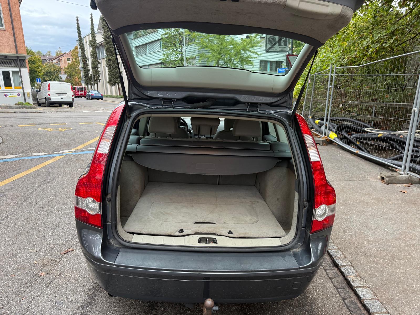 VOLVO V50 T5 AWD Summum-image-5