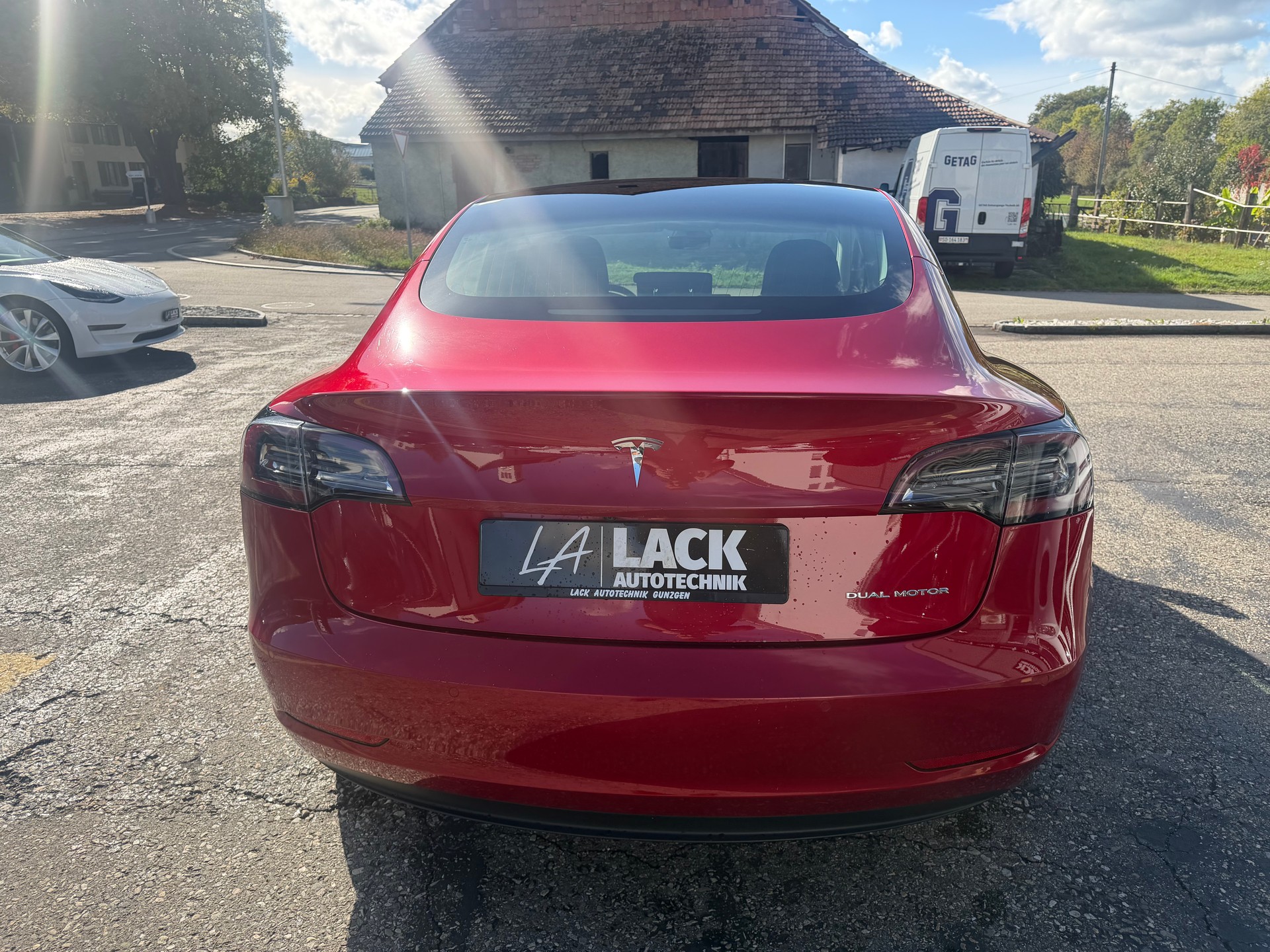 TESLA Model 3 Long Range Dual Motor AWD-image-8