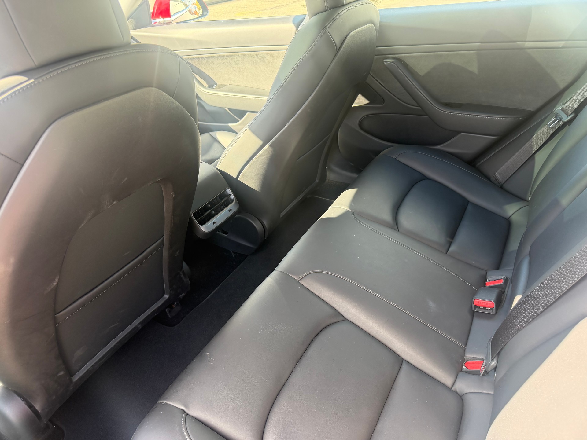TESLA Model 3 Long Range Dual Motor AWD-image-13