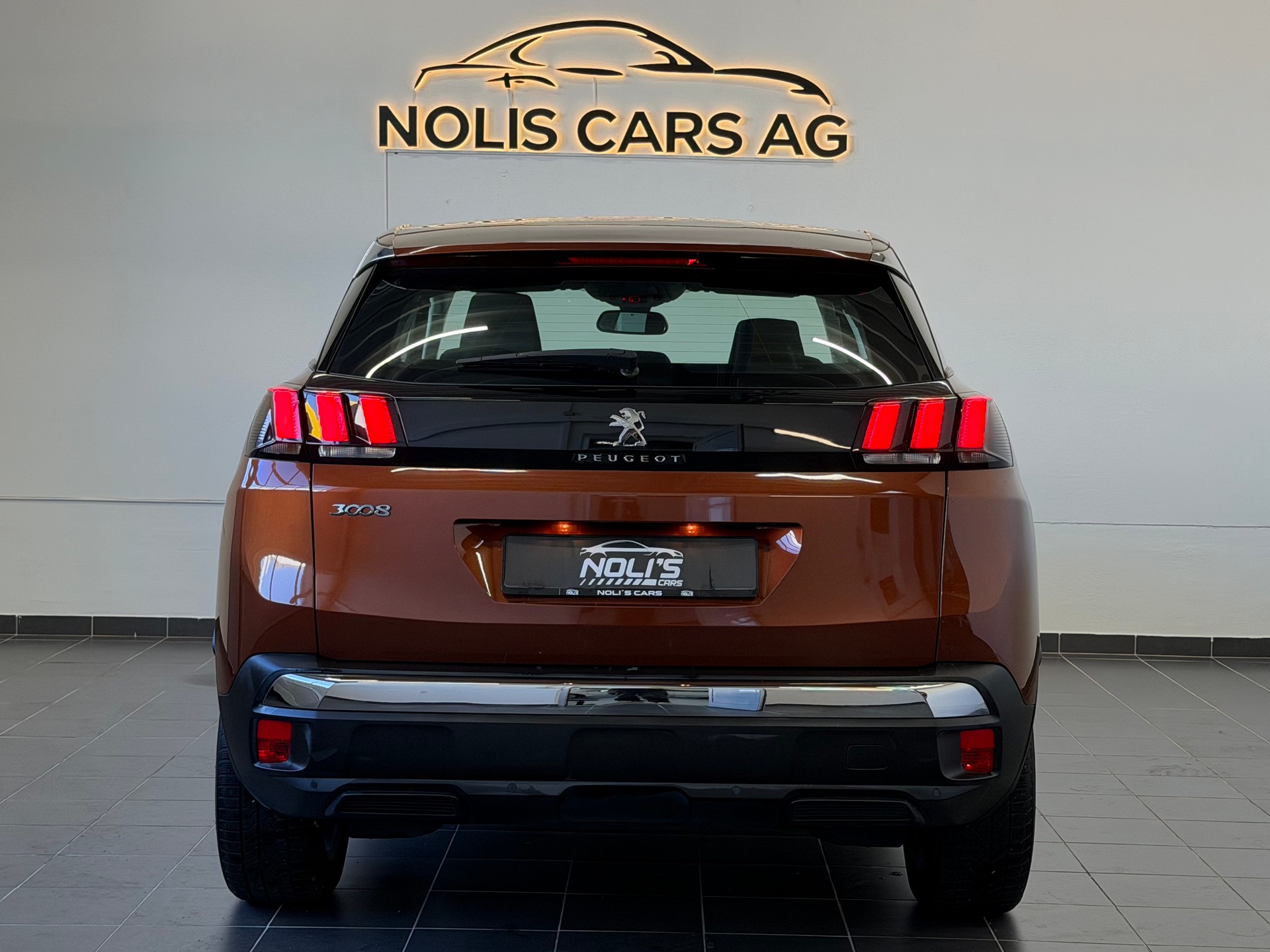PEUGEOT 3008 1.2 PureTech Active EAT-image-4