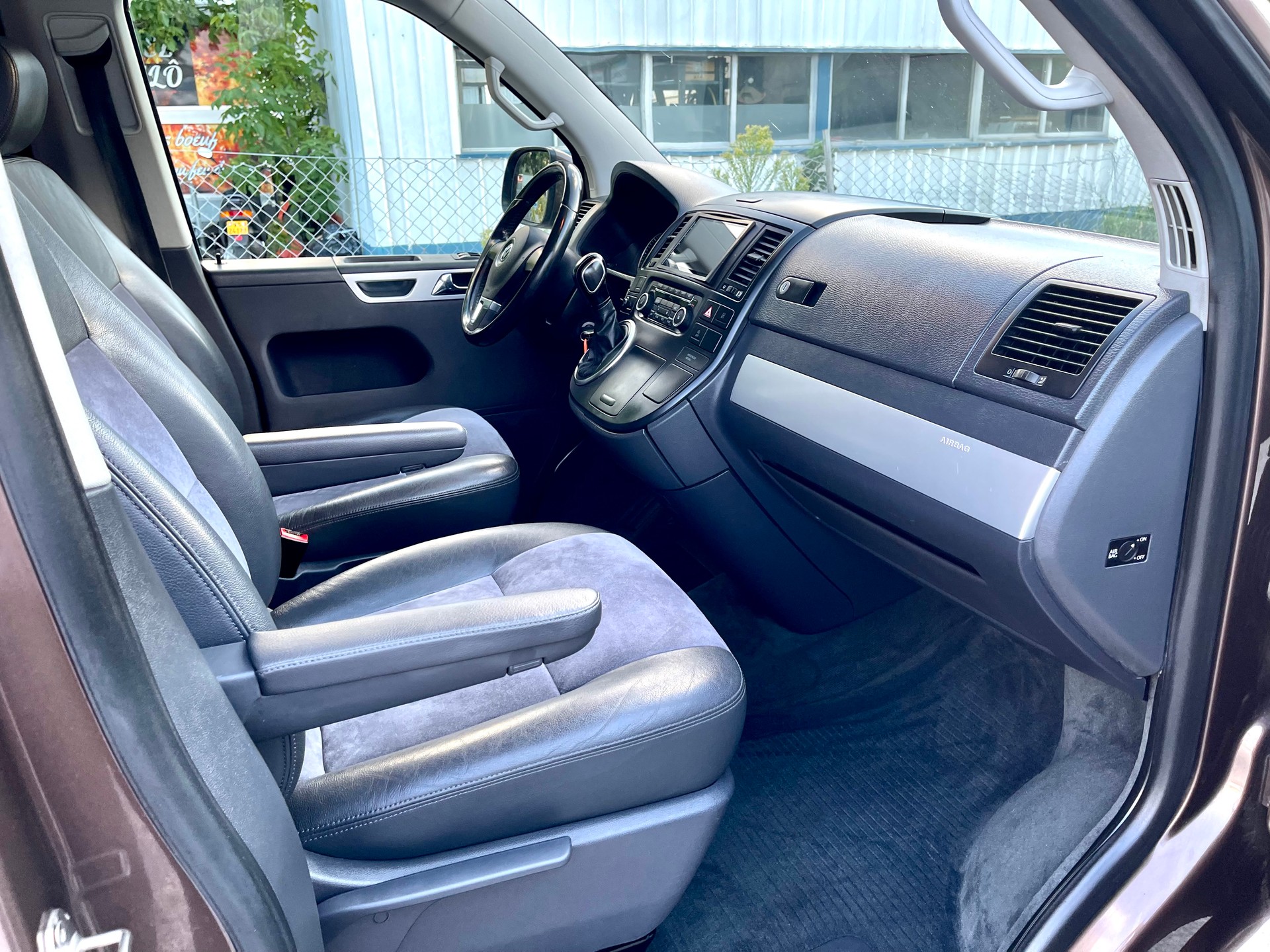 VW T5 Multivan 2.0 TDI CR Highline DSG-image-7