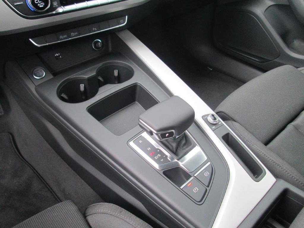 AUDI A4 Avant 35 TDI advanced S-tronic-image-13