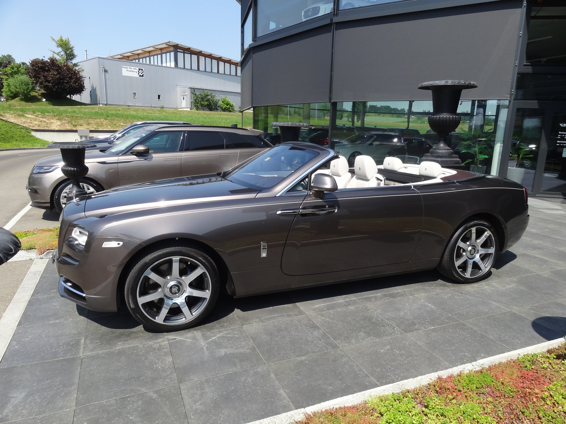 ROLLS-ROYCE Dawn 6.6 V12-image-1