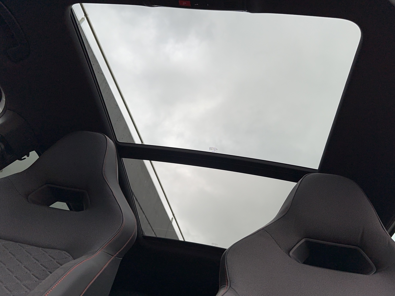 SEAT Tarraco 1.4 e-HYBRID DSG Move FR-image-14