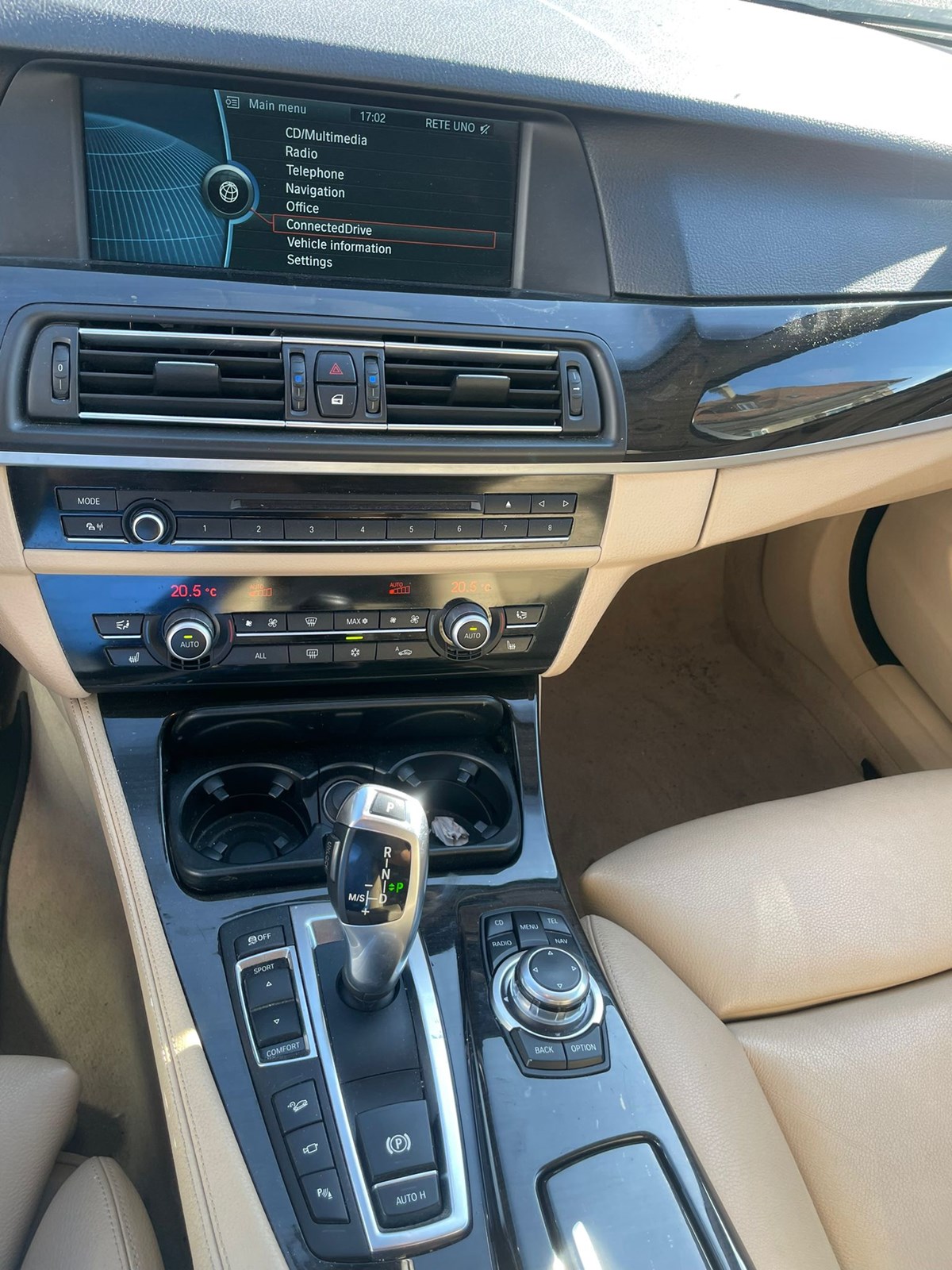 BMW 535d xDrive Touring Steptronic-image-5